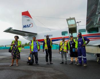 Kearnneth Nanei and team in Buka airport set to fly to Arawa