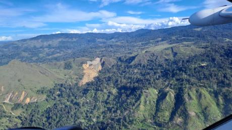 Mulitaka landslide viewed from a MAF plane enroute