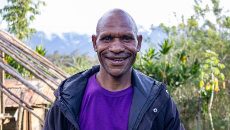 Mopa Paleah vanilla farmer